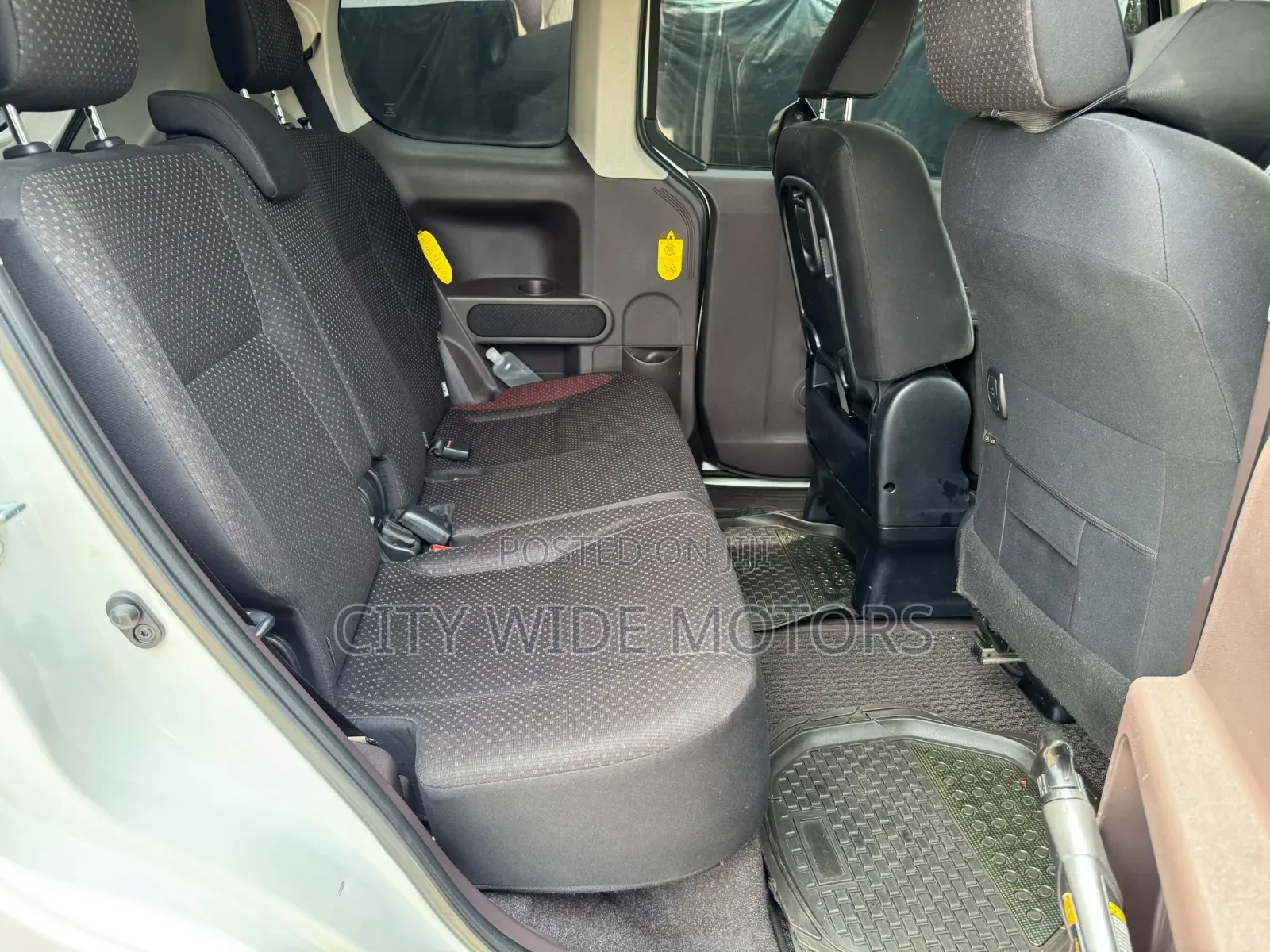 Toyota Spade 1.5 2014 White