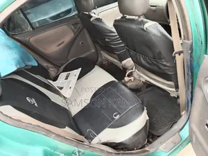 Toyota Platz 2004 Green