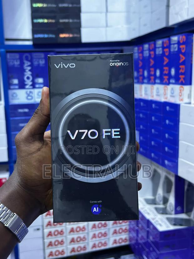 New Vivo V70 256 GB Black