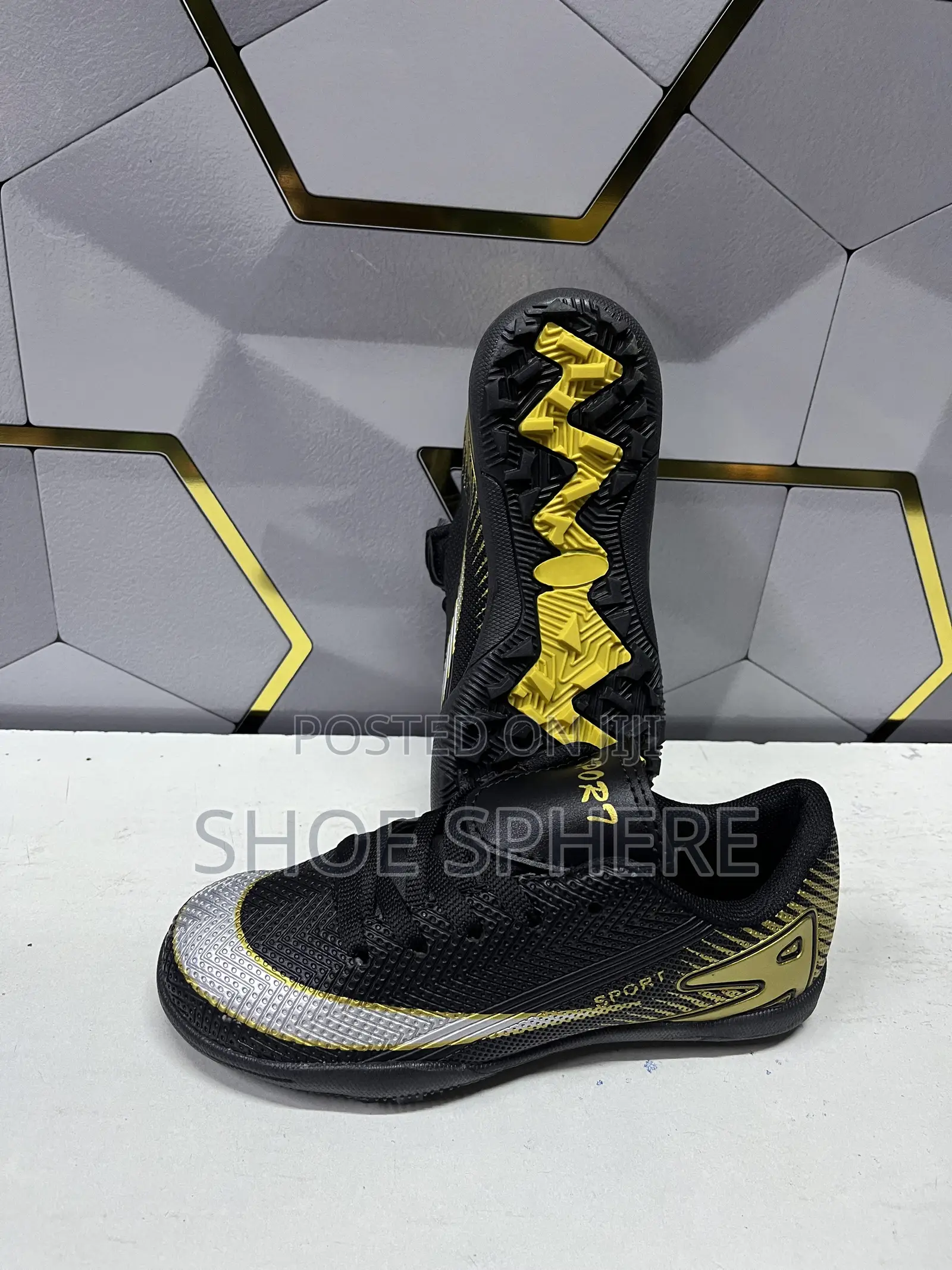 Kids Football Trainers