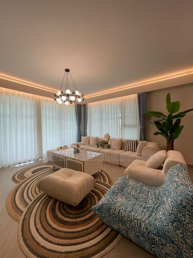 1bdrm Apartment in Gateway Mall Area for sale