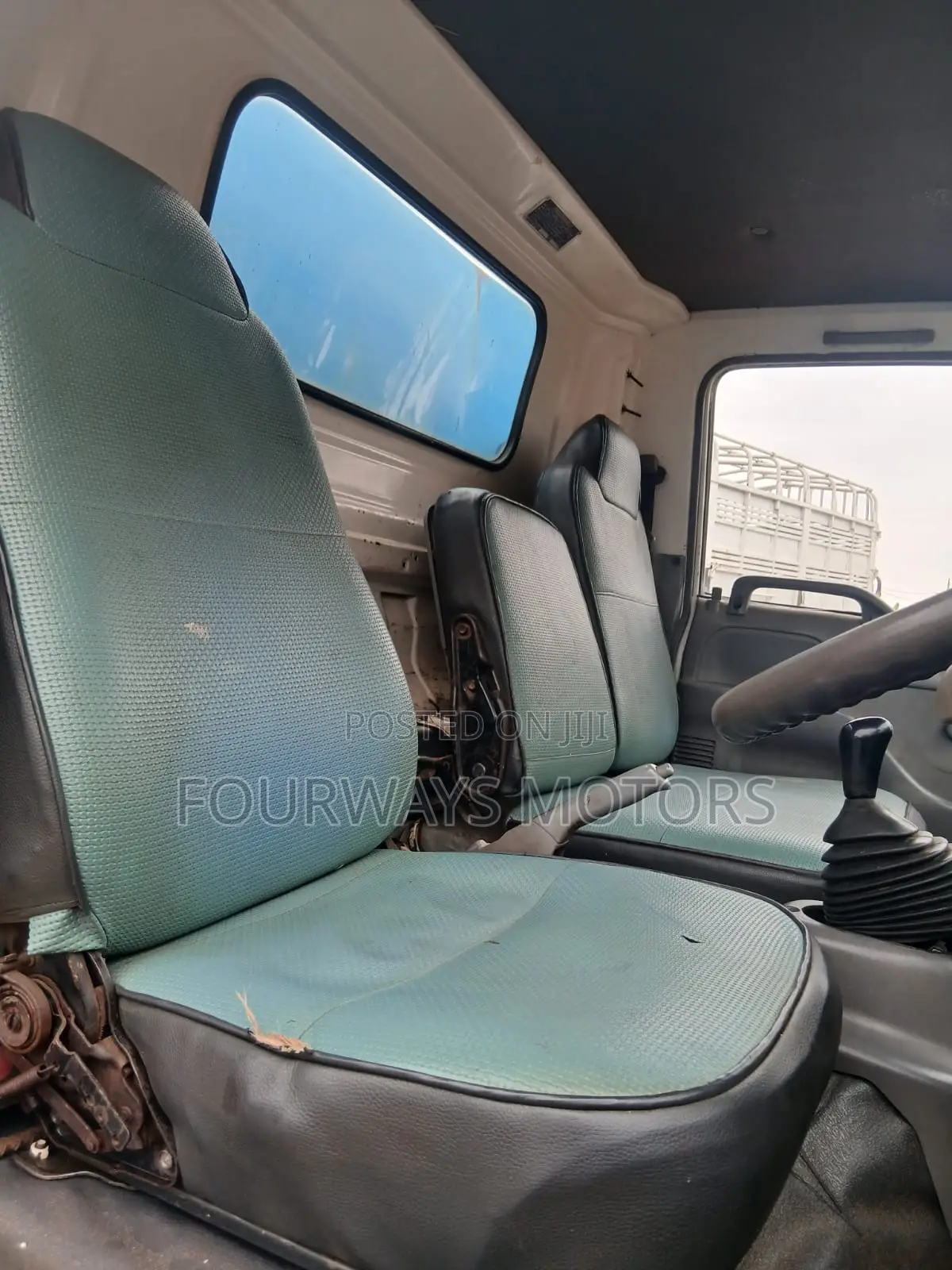 Isuzu NPR Waterbowser 2015 White