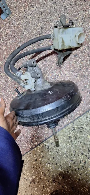 Toyota Alphard Brake Booster