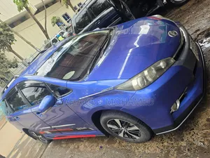 Toyota Wish 2013 Blue