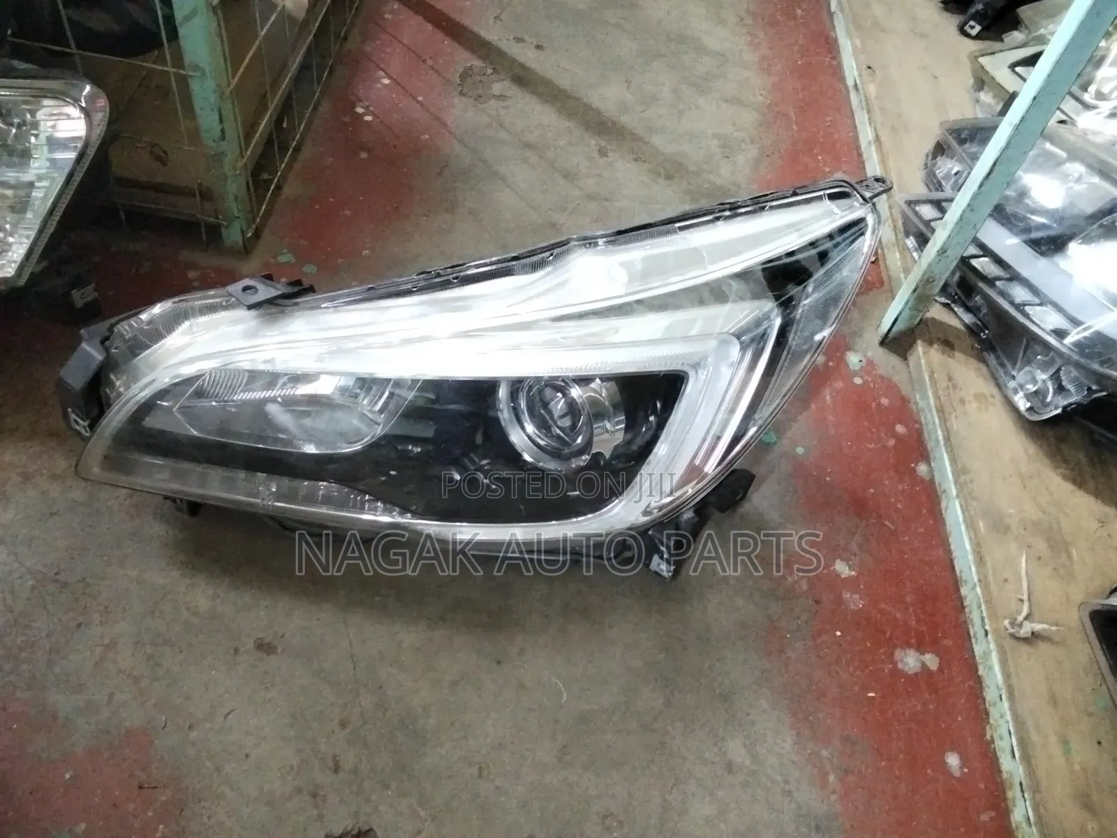 Subaru Outback 2015 Headlight