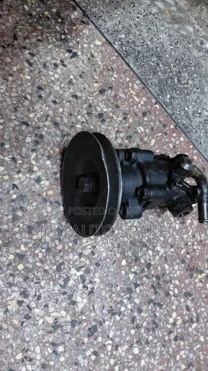 Lancruiser 75 Series 2H Engine Steering Pump
