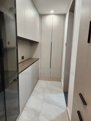 3bdrm Apartment in Mogotio Oak, Raphta Road Area for sale
