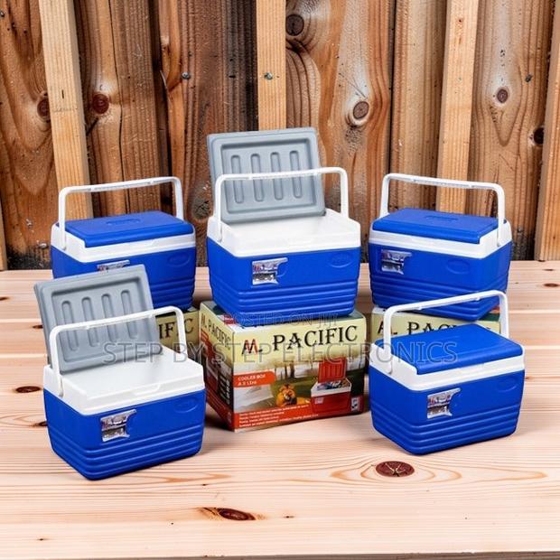 Camping Ready 4.5L Litres Portable Cooler Box Ice Box Chillers