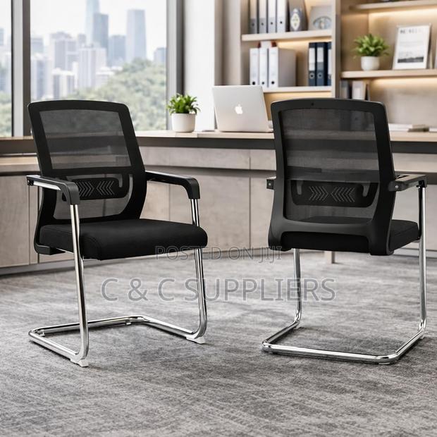 Non Adjustable Mesh Visitor's Chair. - thumbnail 2