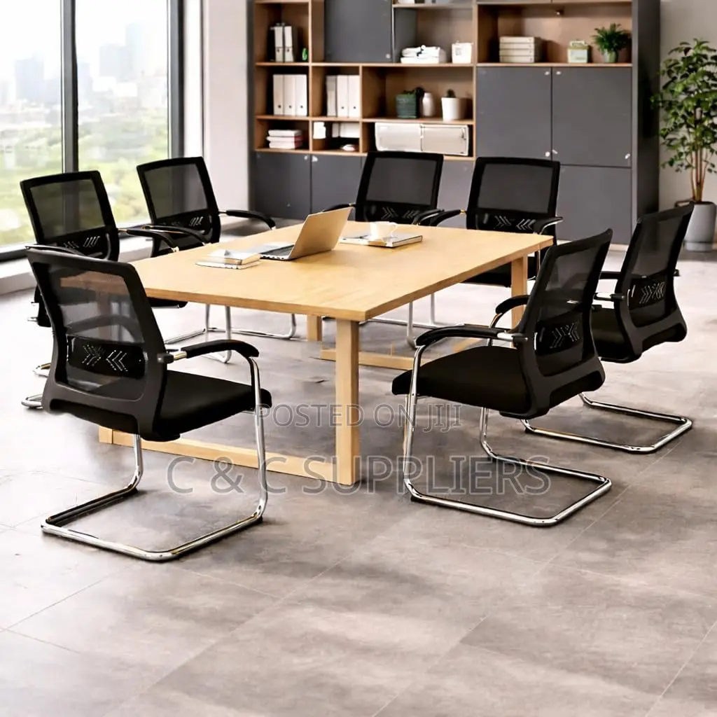 Non Adjustable Mesh Visitor's Chair.