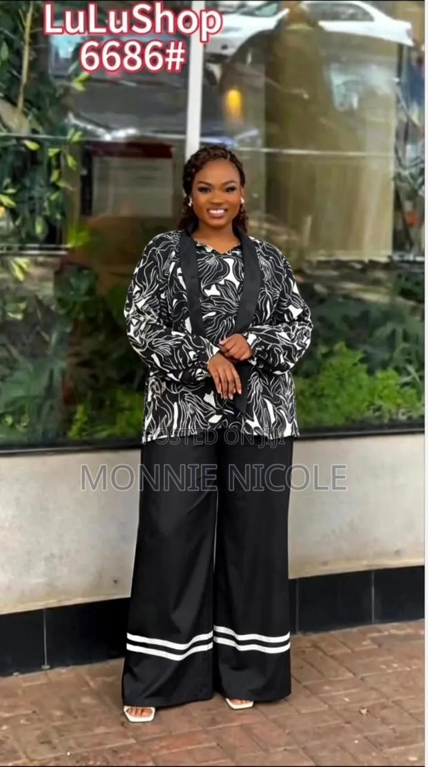 Elegant Maroon-White Printed 3pc Pallazo Set With Long Kimono - thumbnail 2