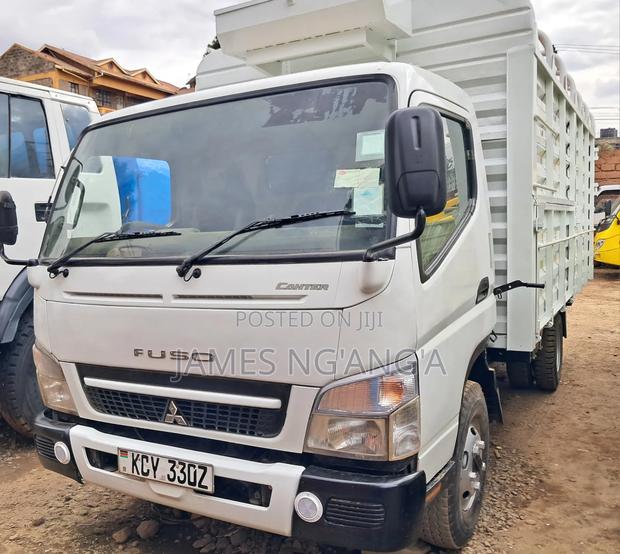 Mitsubishi Canter Fe84 - Local