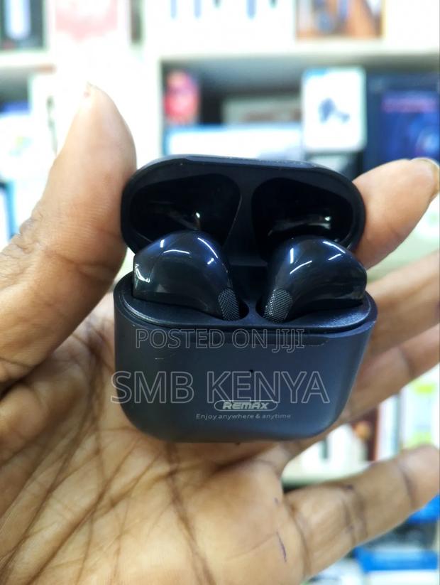 Wireless Bluetooth TWS 10i Earbuds - thumbnail 2