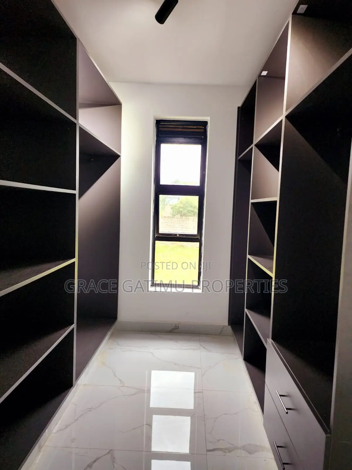 5bdrm Villa in Ruiru Mugutha, Kwa Kairu for sale
