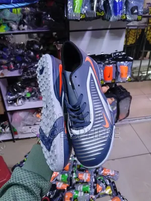 Kids Football Trainers