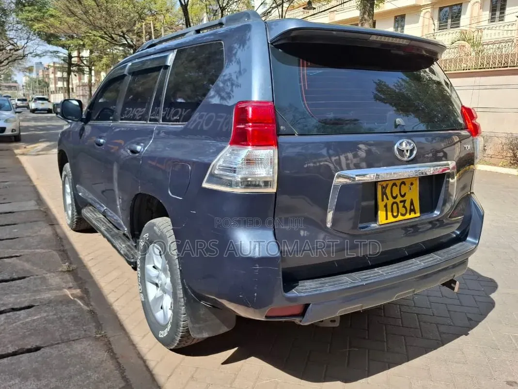 Toyota Land Cruiser Prado 2009 Blue