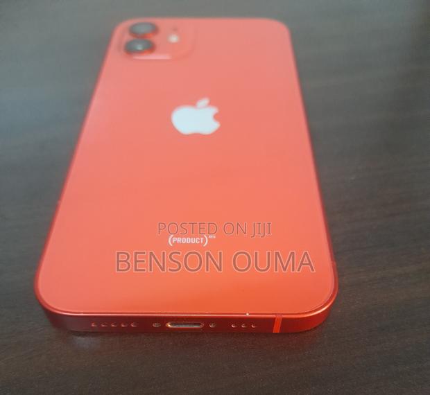 Apple iPhone 12 256 GB Red - main view