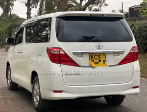 Toyota Alphard 2.4 Petrol FWD 2011 White