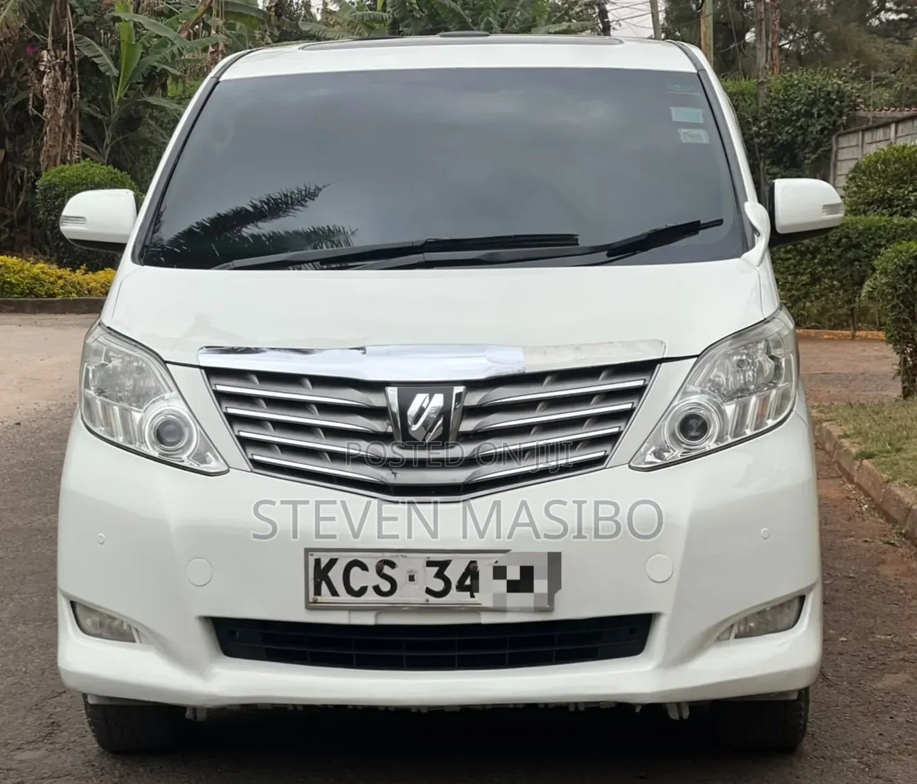 Toyota Alphard 2.4 Petrol FWD 2011 White