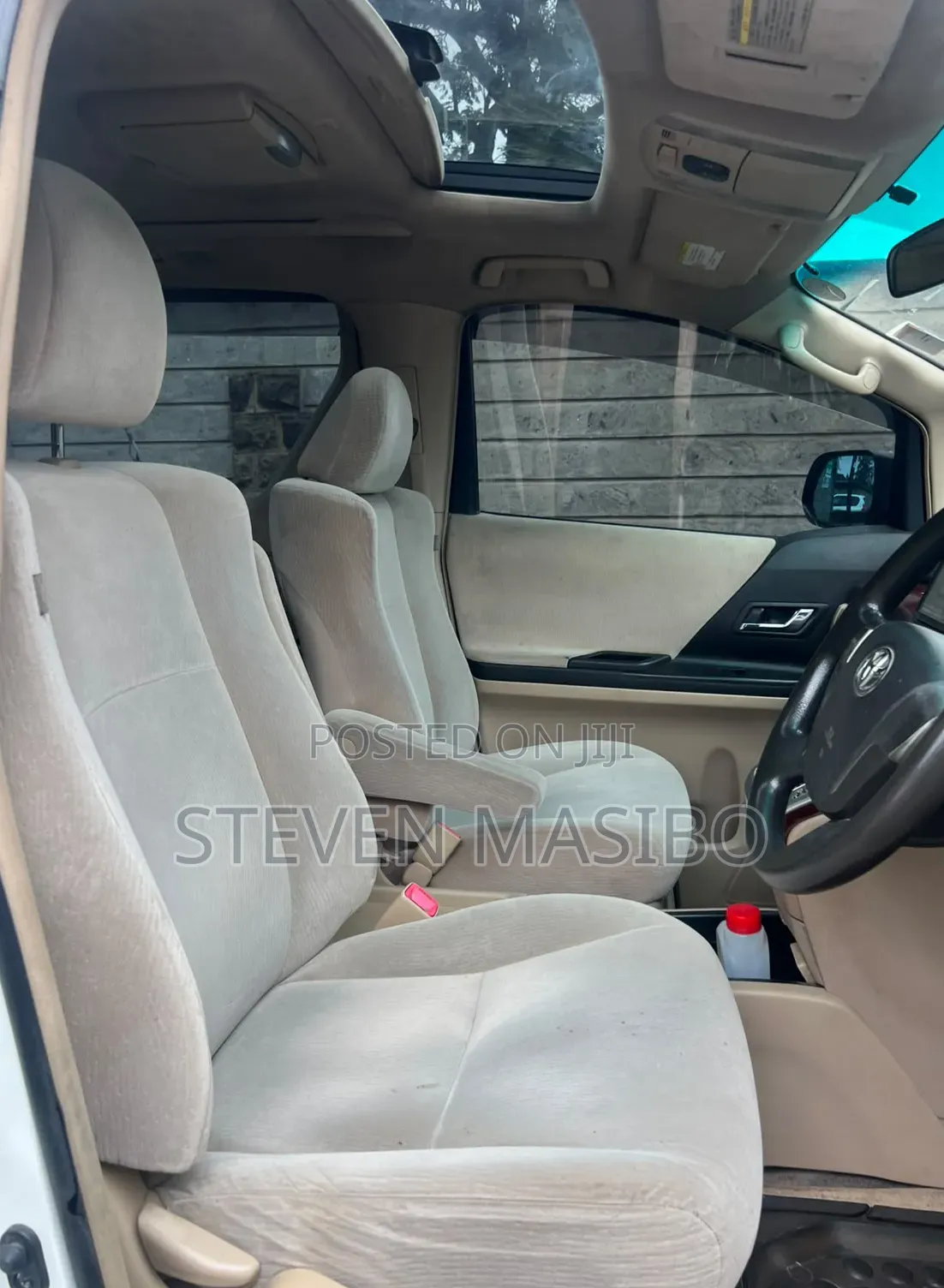 Toyota Alphard 2.4 Petrol FWD 2011 White