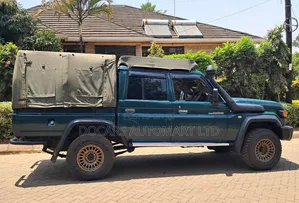 Toyota Land Cruiser 2014 Green