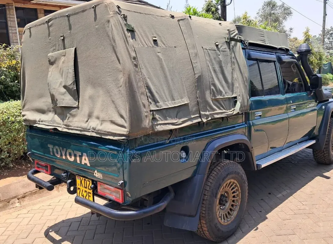 Toyota Land Cruiser 2014 Green
