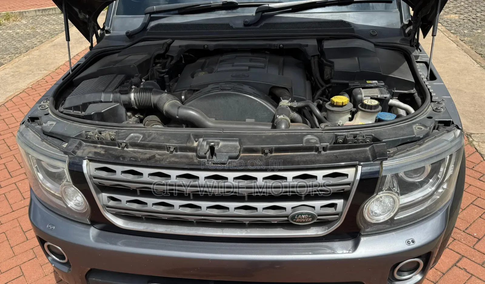 Land Rover Discovery 2015 Gray