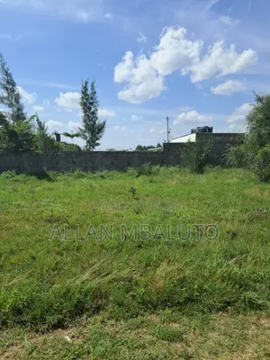 1/8 Acre Plot in Kinanie. Next to Tarmacked Kinanie Joska Road. Samora