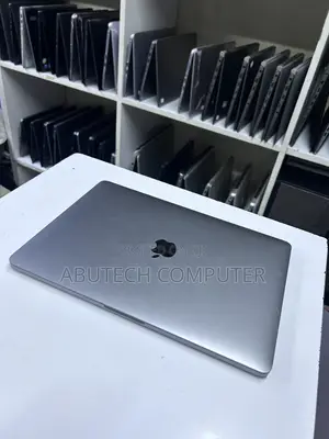Laptop Apple MacBook Pro 2019 16GB Intel Core i7 SSD 512GB