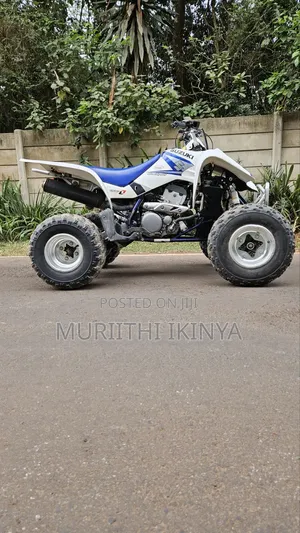 Suzuki Bike 2007 White