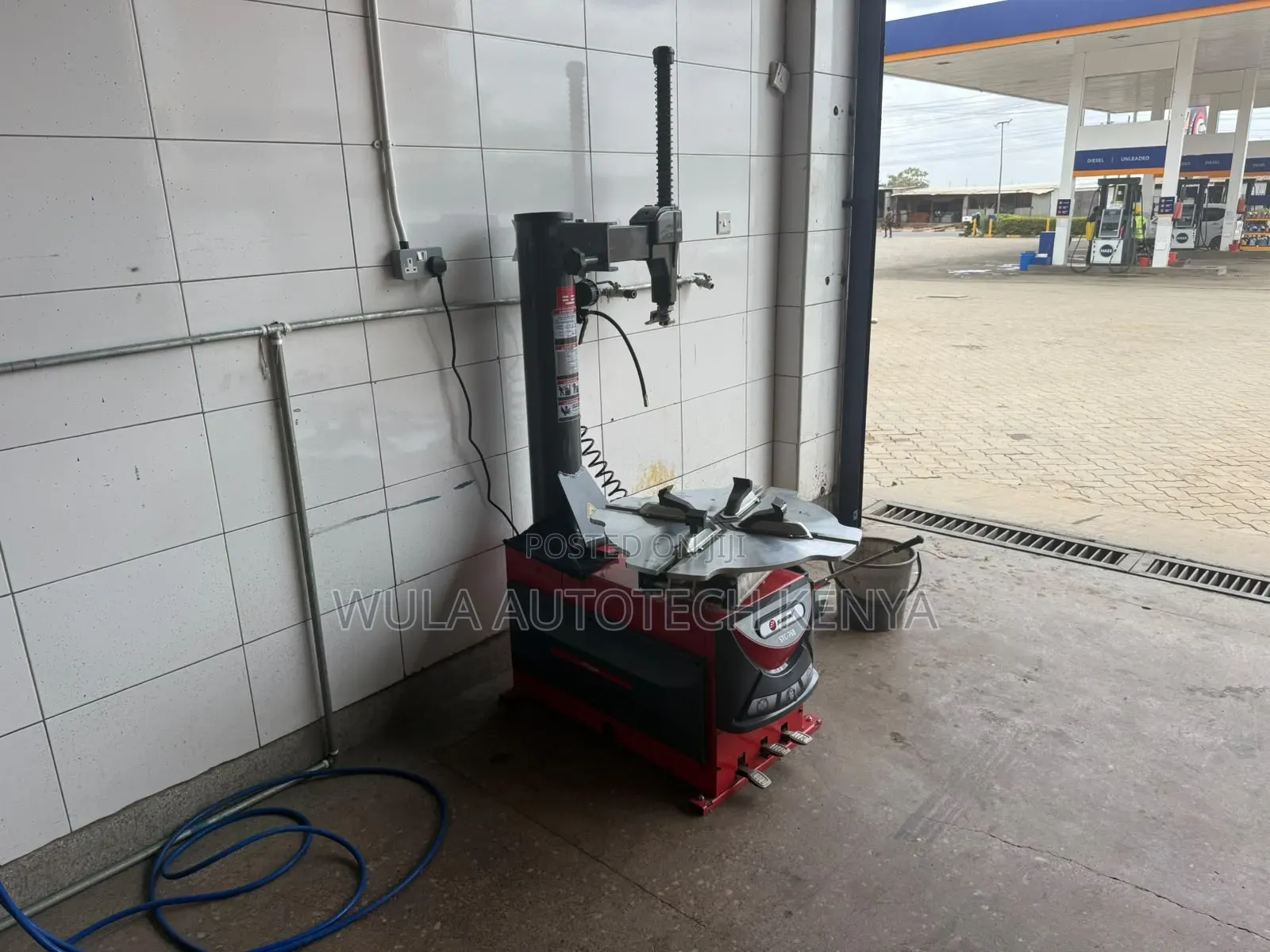 Free Installation and Delivery Heavy Duty Tyre Changer STC-768 Machine