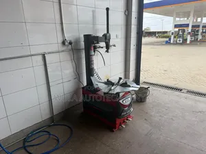 Free Installation and Delivery Heavy Duty Tyre Changer STC-768 Machine