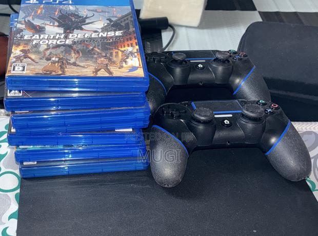 Play Station 4 Pro - thumbnail 3
