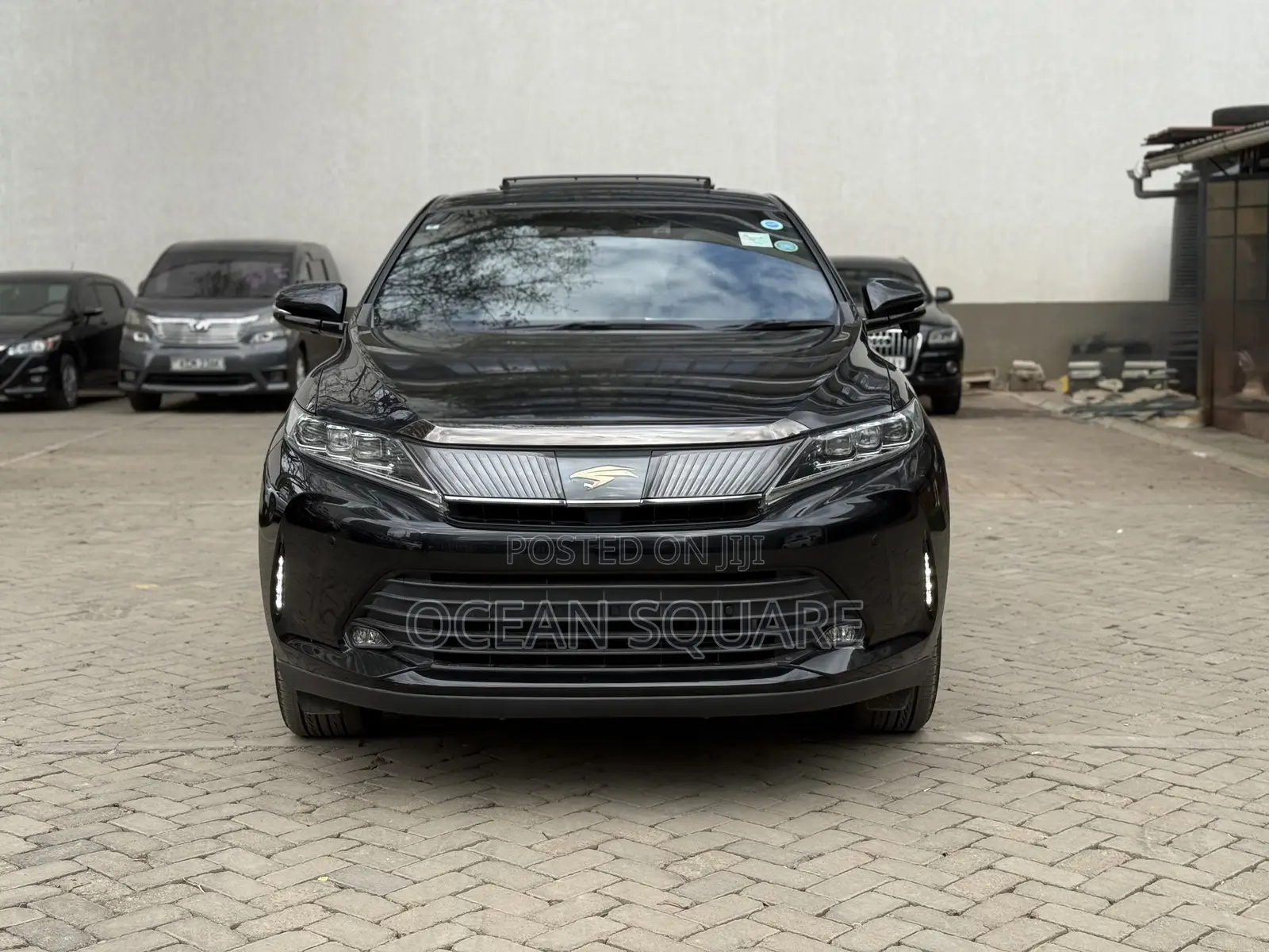 Toyota Harrier 2.0 2019 Black