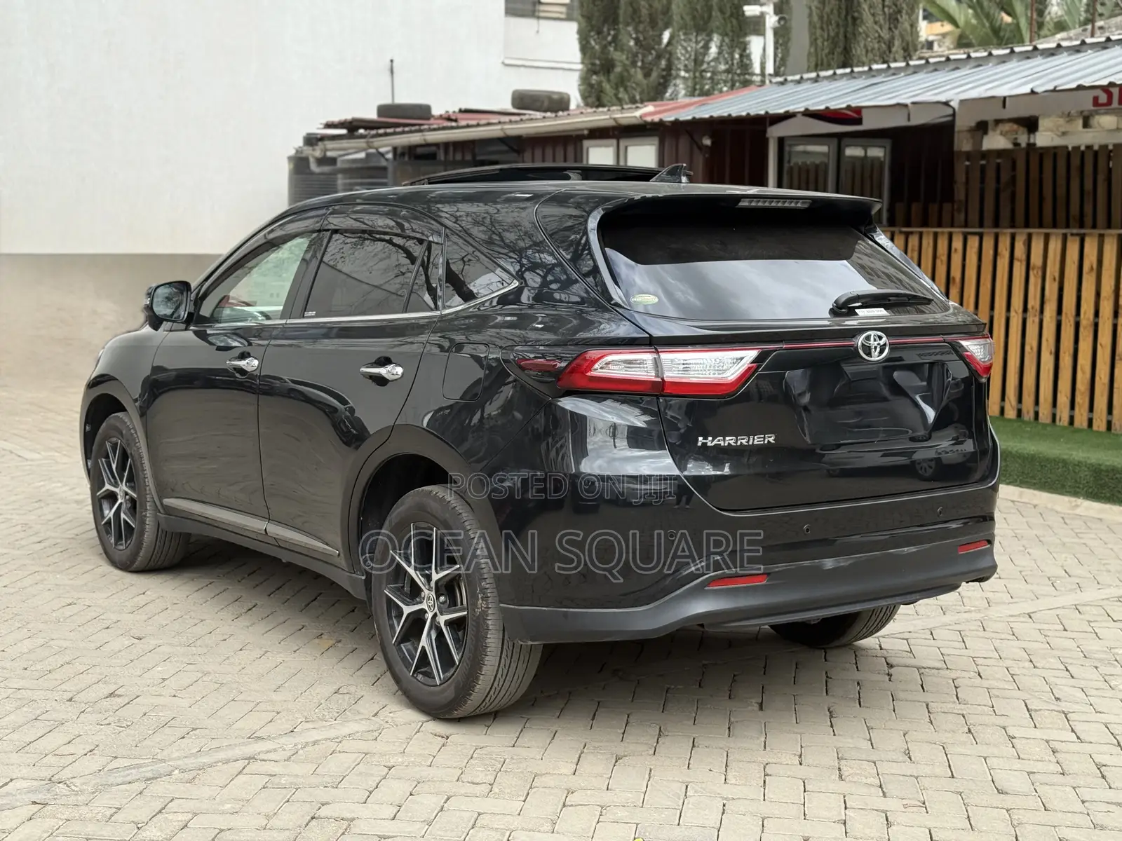 Toyota Harrier 2.0 2019 Black