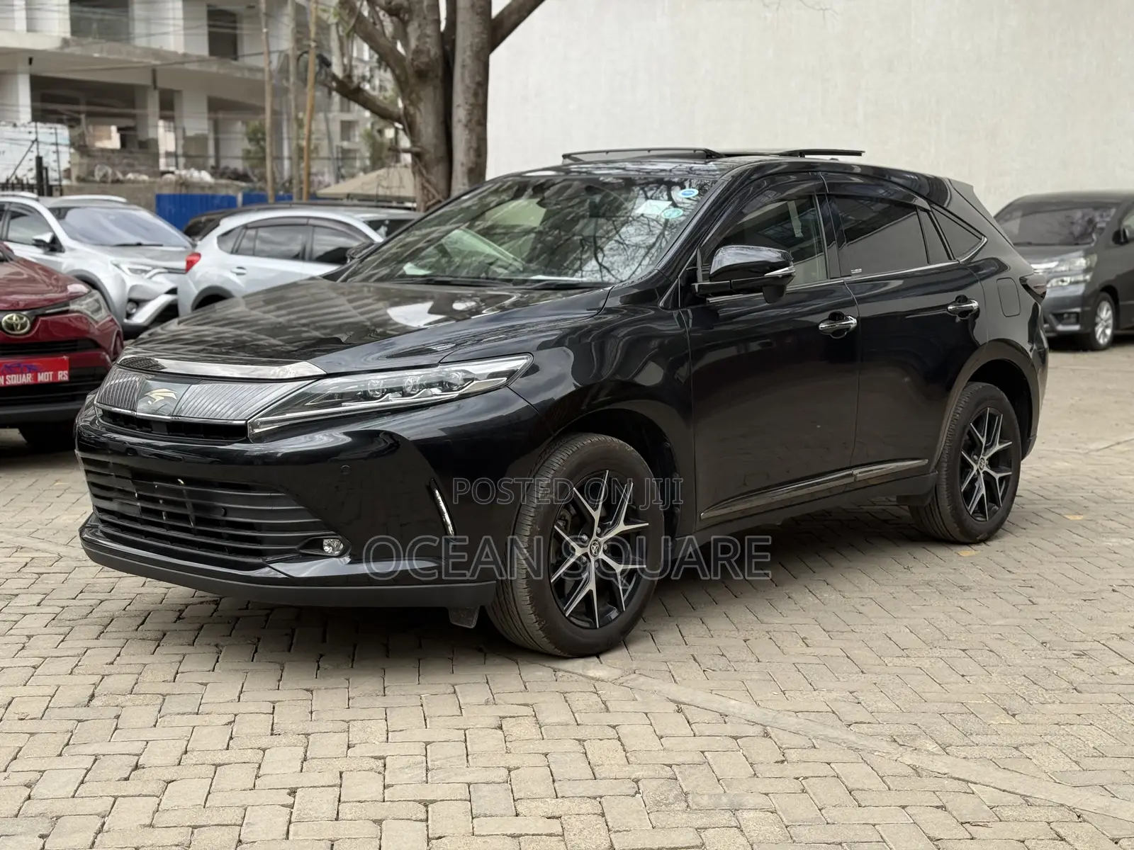 Toyota Harrier 2.0 2019 Black