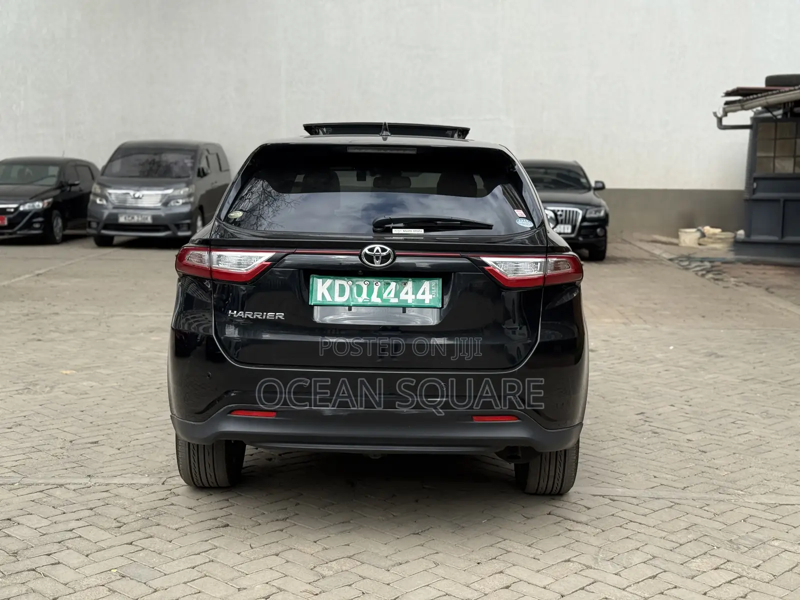 Toyota Harrier 2.0 2019 Black