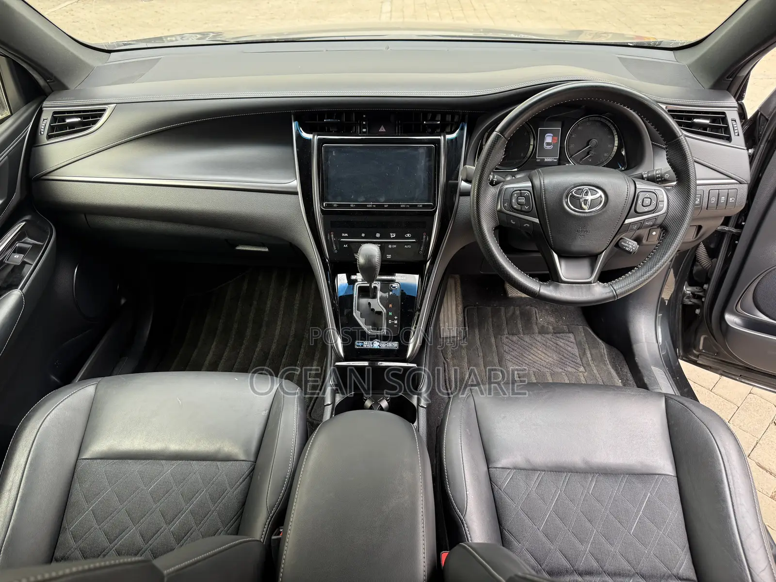 Toyota Harrier 2.0 2019 Black