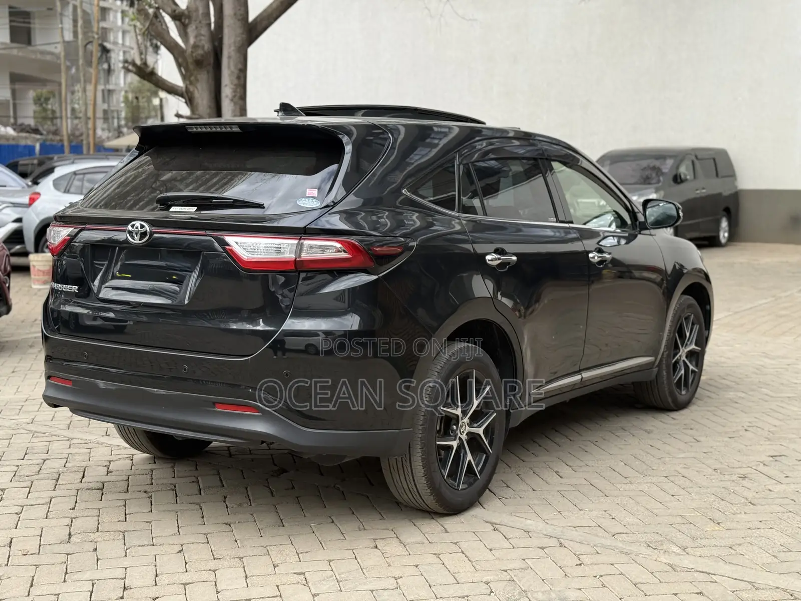 Toyota Harrier 2.0 2019 Black