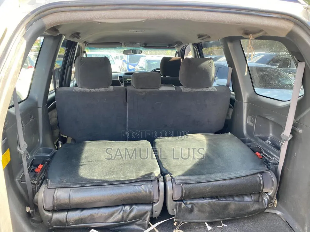 Toyota Land Cruiser Prado 2004 Ivory