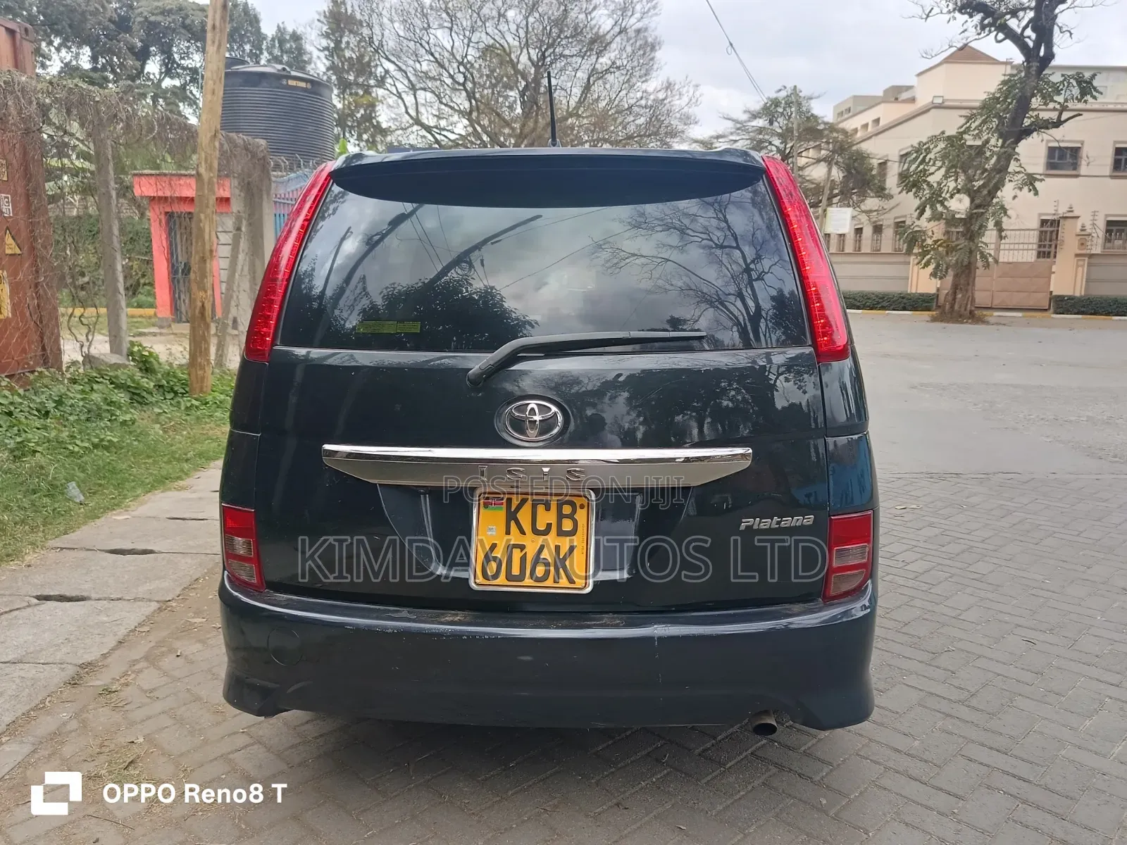 Toyota ISIS 2.0 Platana 2WD 2007 Black