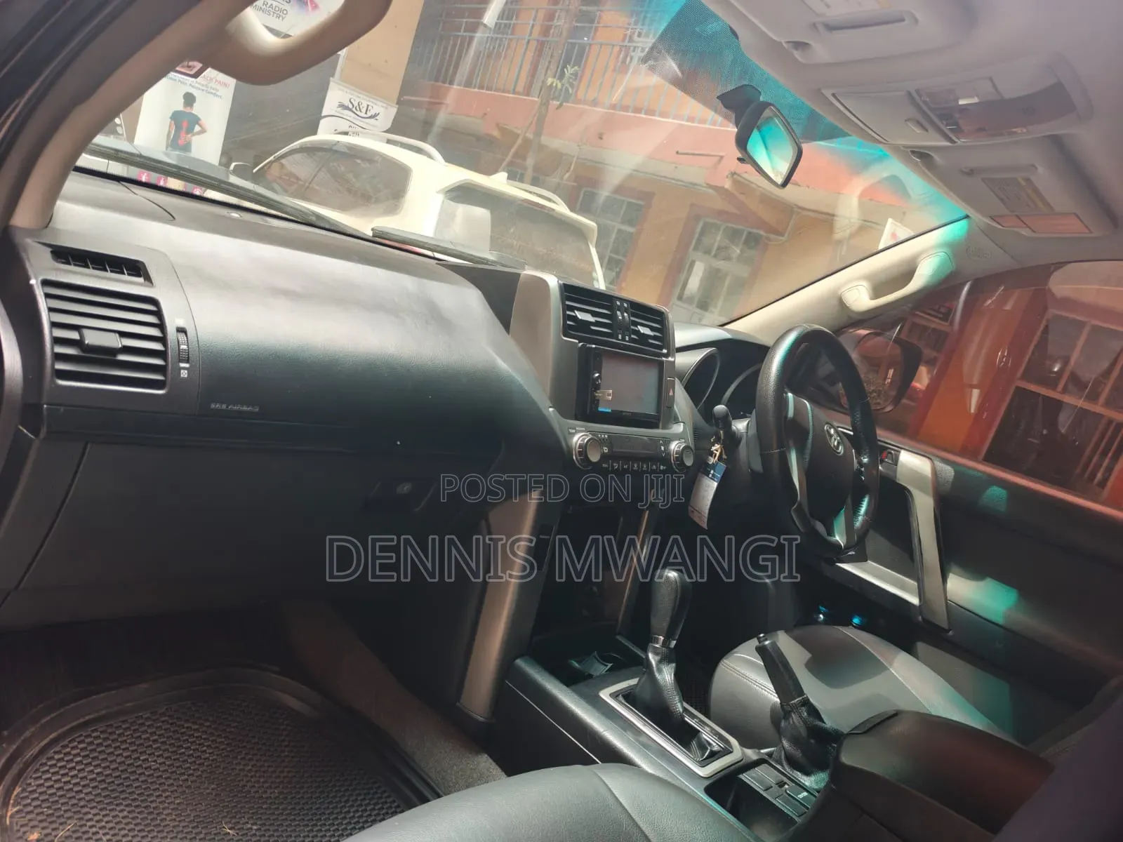 Toyota Land Cruiser Prado 2.7 i 2011 Black