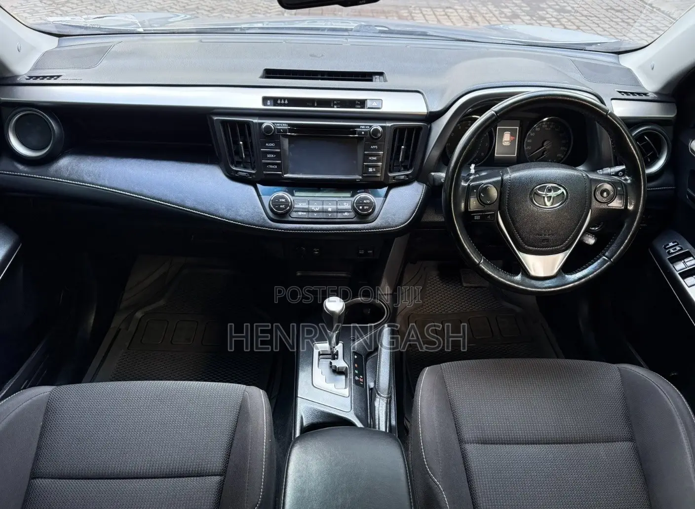 Toyota RAV4 2017 Silver