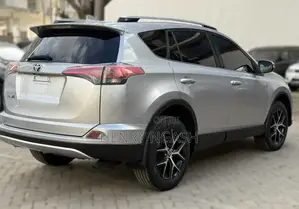Toyota RAV4 2017 Silver