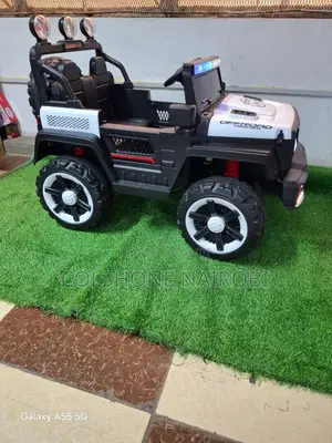 Kids Electric 4WD Off-Road Ride-on Jeep Truck (12V)