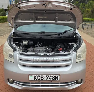 Toyota Noah 2007 Silver