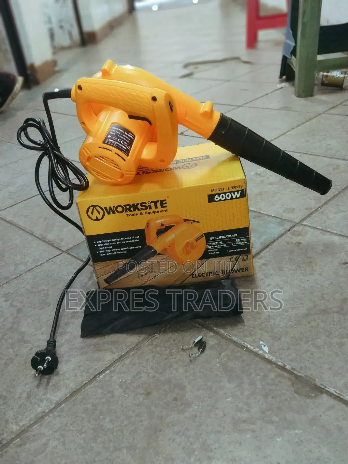 600 W Worksite Blower