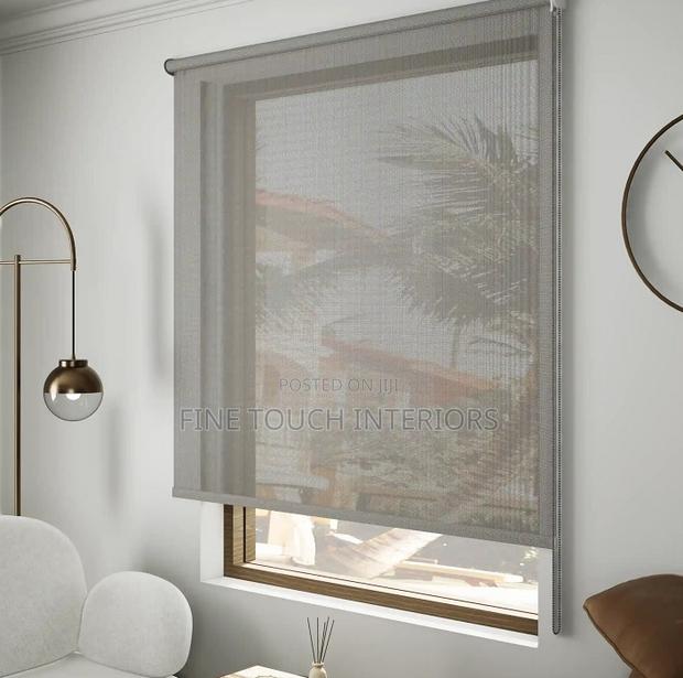 Easy-to-Operate Sunscreen Window Blinds