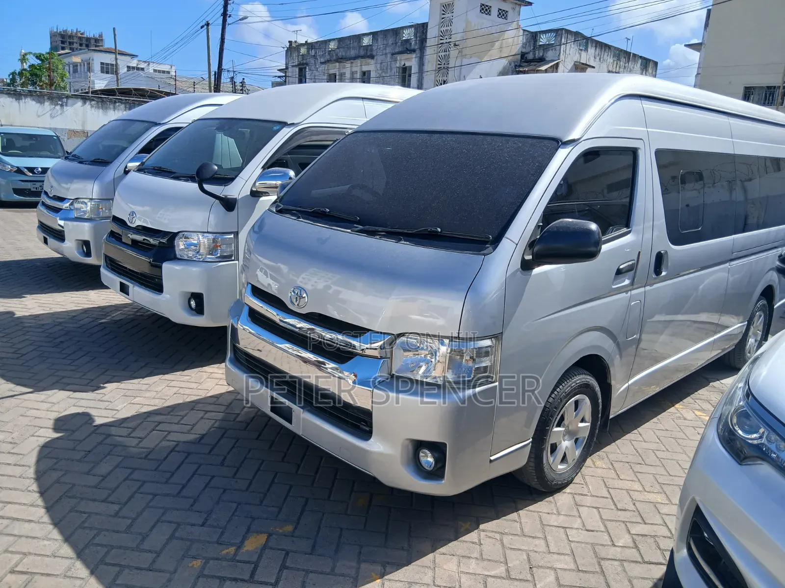 Toyota HiAce 2019 White