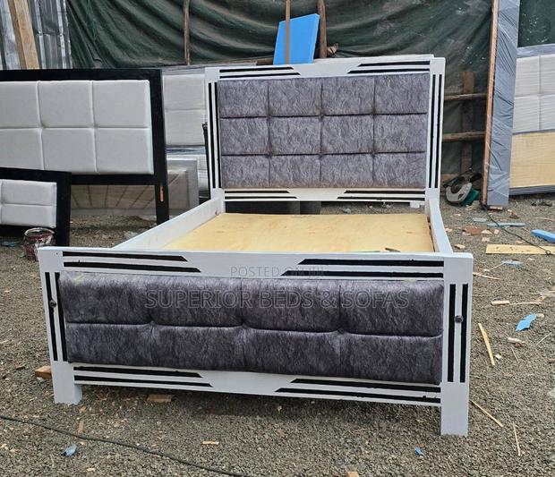5x6 Grey Tufted Mocket Bed: Free Delivery